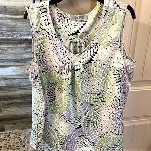 Kasper Women’s Sleeveless dress shirt - XL